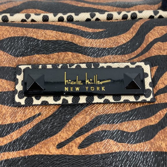 NICOLE MILLER NEW YORK Mixed Tiger Cheetah Print Cosmetic Skincare Travel Bag - Picture 9 of 11